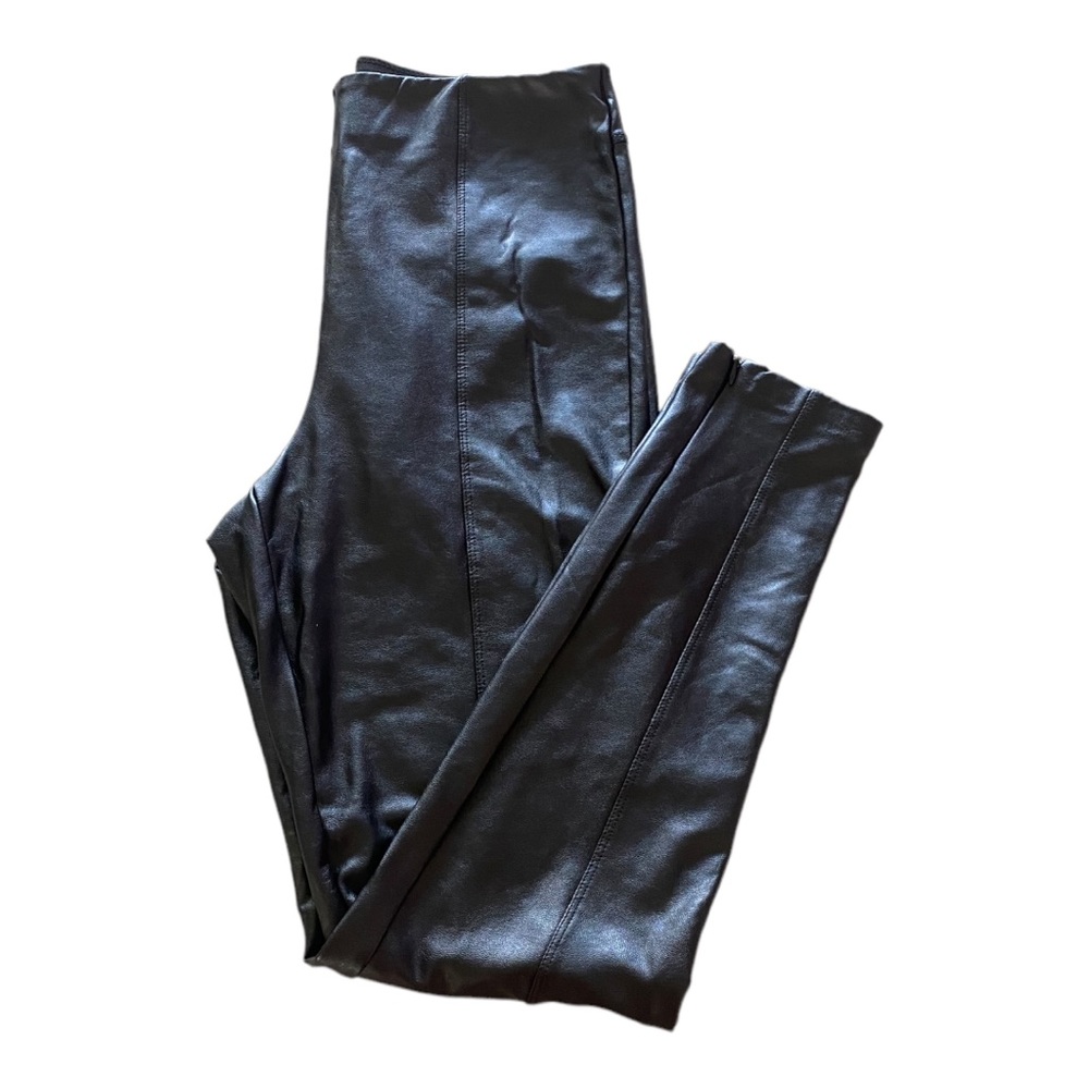 Dynamite High Waisted Faux Leathers Legging. Size: M